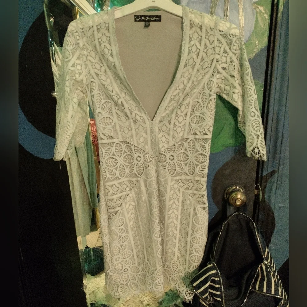 Dress - Picture 2 of 3